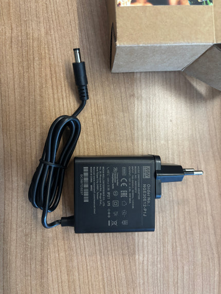 MeanWell Adapter-Set inkl. Netzkabel