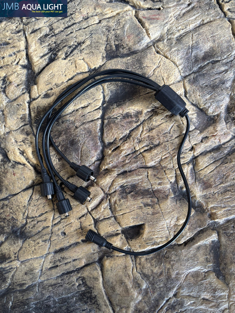 Splitter cable 1 --> 4